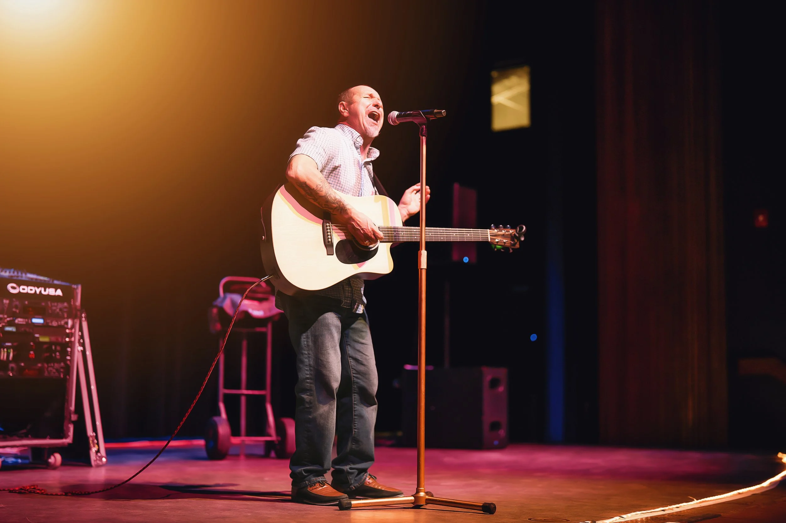 Eddie B performing on tour